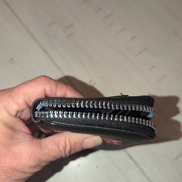 NWT Minnie Mouse small wallet - Picture 10 of 14